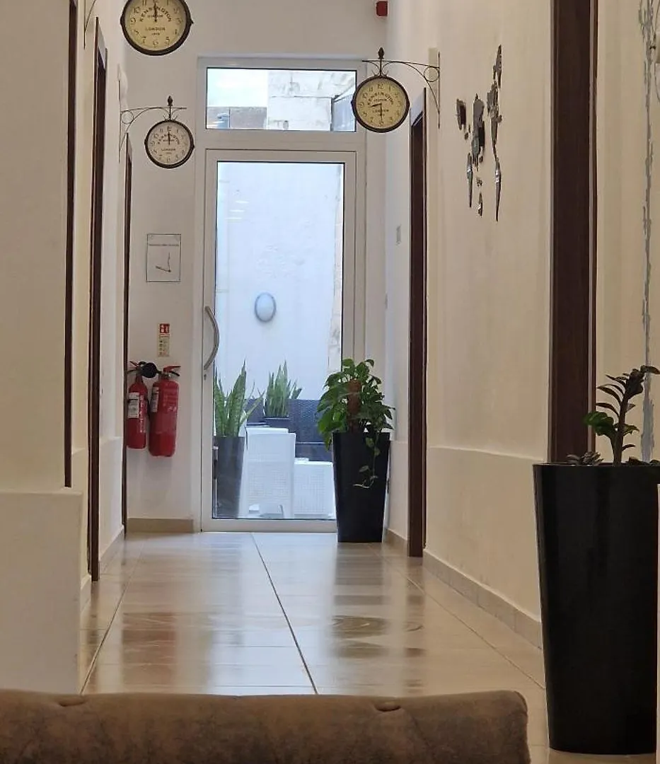 Bed & Breakfast Sliema Central Seafront O'Clock B&B Malta