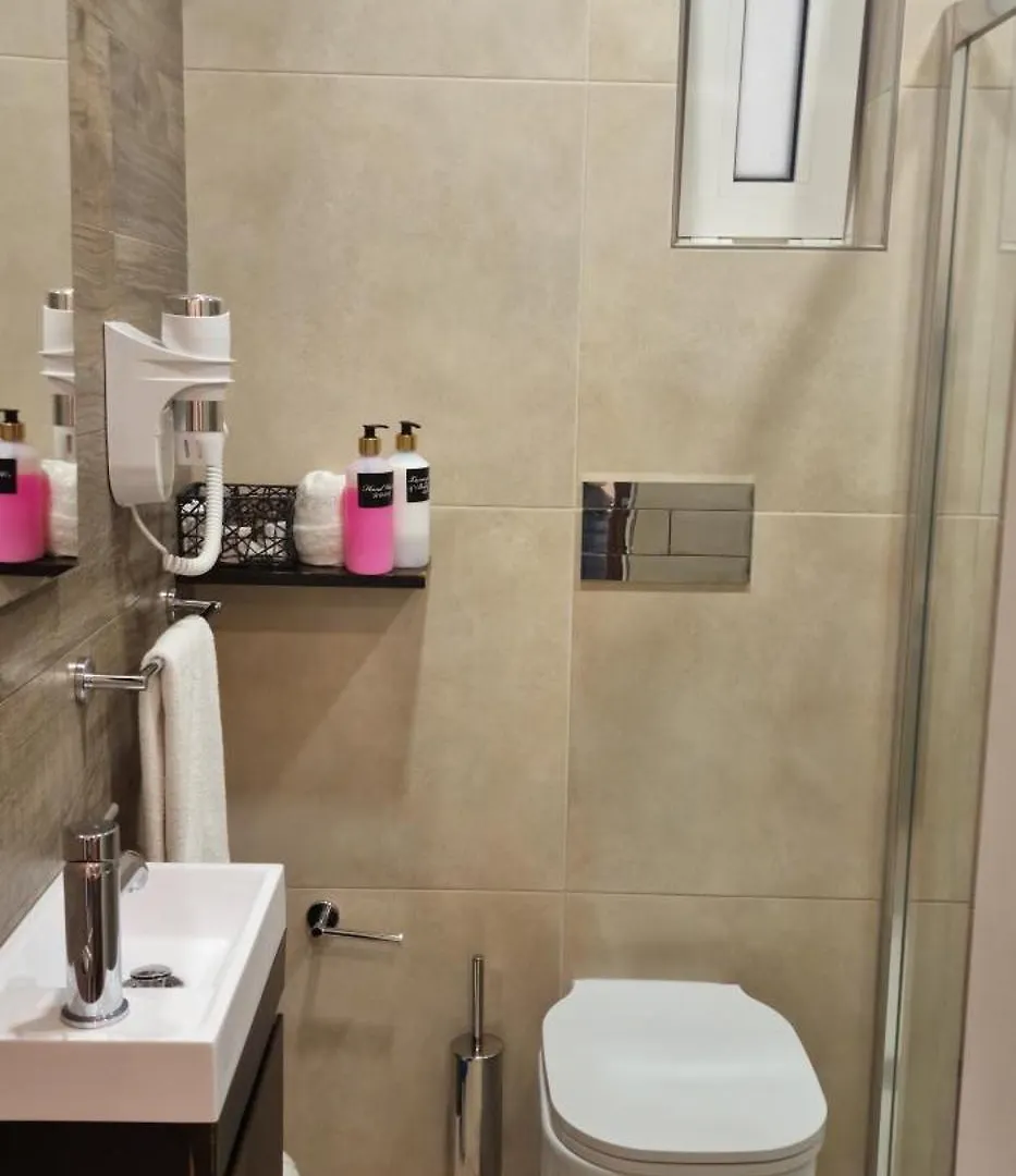 Bed & Breakfast Sliema Central Seafront O'Clock B&B Malta