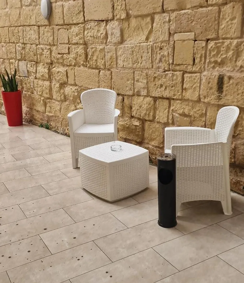 Bed & Breakfast Sliema Central Seafront O'Clock B&B Malta Malta
